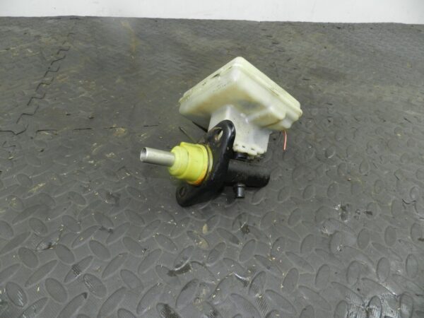 155 1999 LAND ROVER DISCOVERY 2 V8. BRAKE MASTER CYLINDER - Image 2