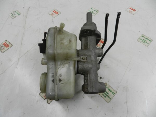 VOLKSWAGEN POLO 9N. BRAKE MASTER CYLINDER