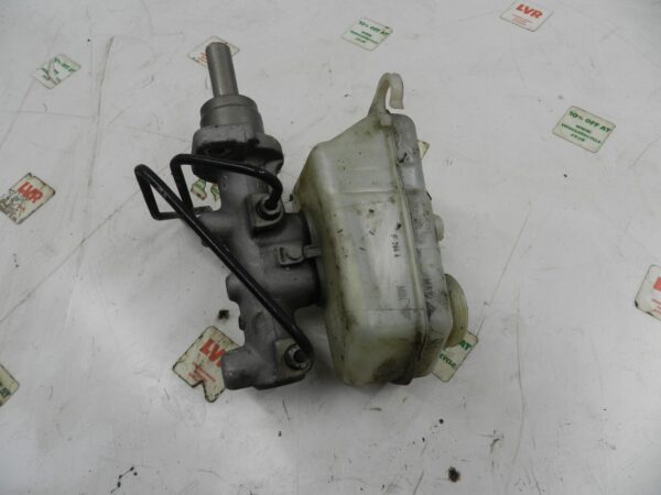 VOLKSWAGEN POLO 9N. BRAKE MASTER CYLINDER - Image 3