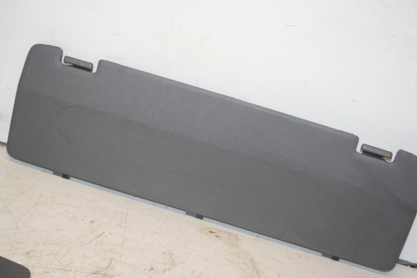 (99) TOYOTA RAV 4 3 DOOR. 64743-42020 COVER LID SIDE PANEL