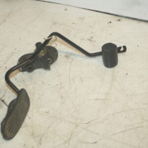 (99) TOYOTA RAV 4 3 DOOR. ACCELERATOR PEDAL THROTTLE