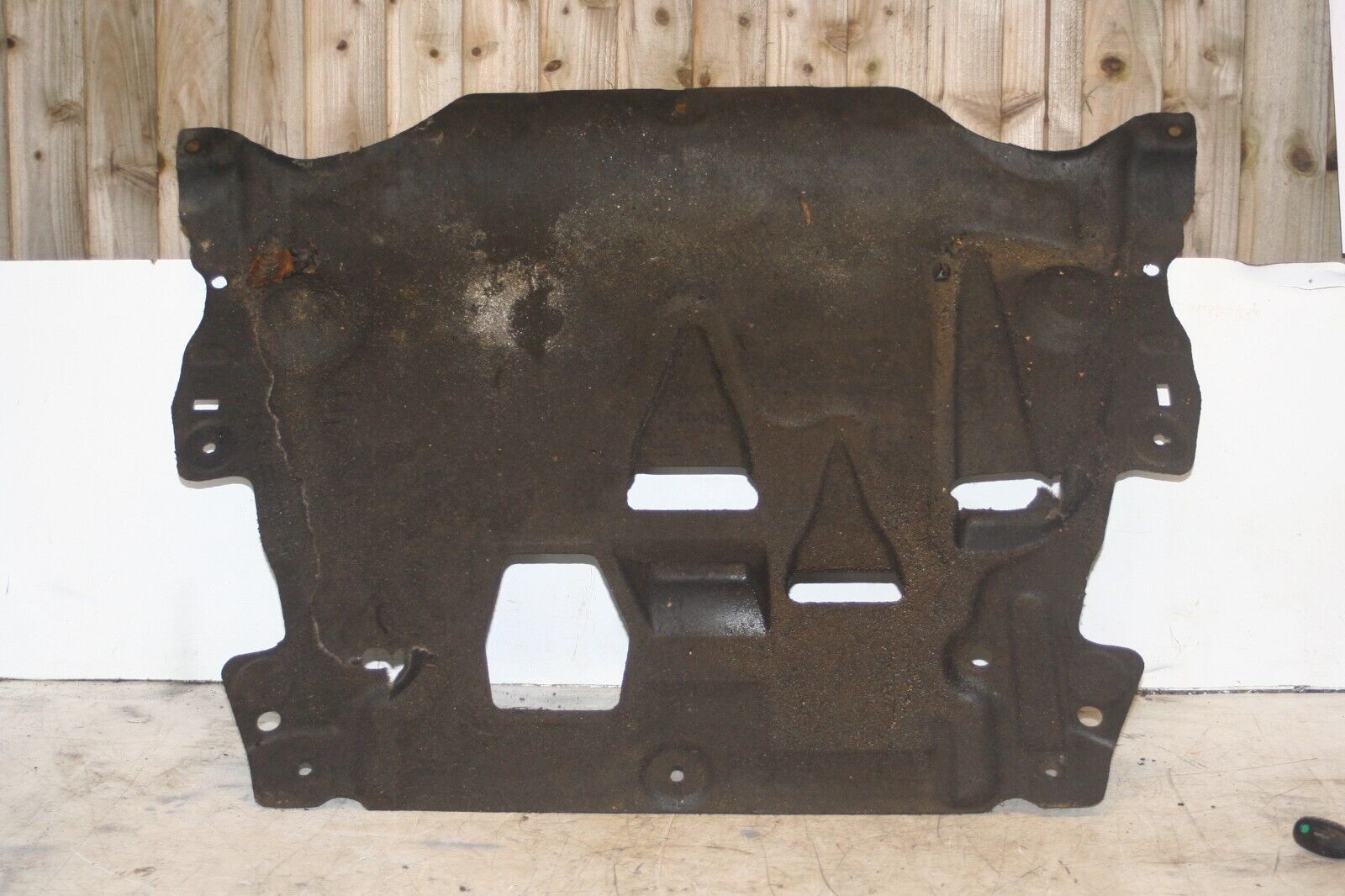 2011 FORD S MAX TITANIUM ECOBOOST. ENGINE UNDER TRAY PANEL RIPPER