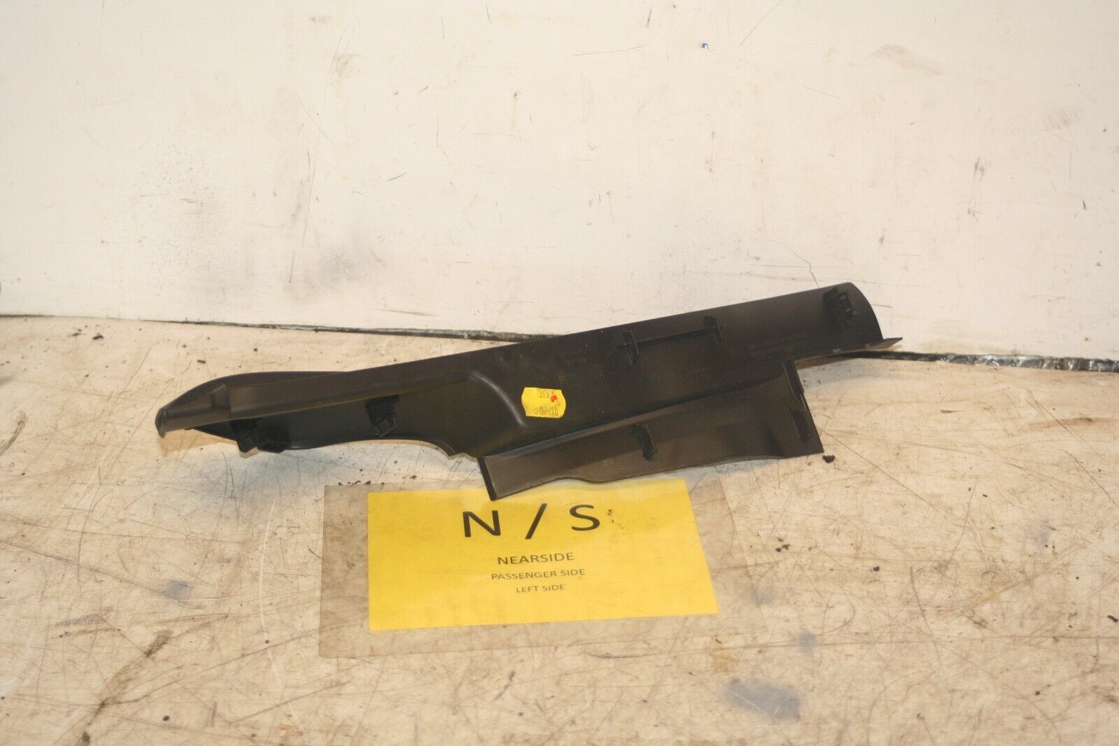 2011 FORD S MAX TITANIUM ECOBOOST. PASSENGER SIDE END DASHBOARD PANEL