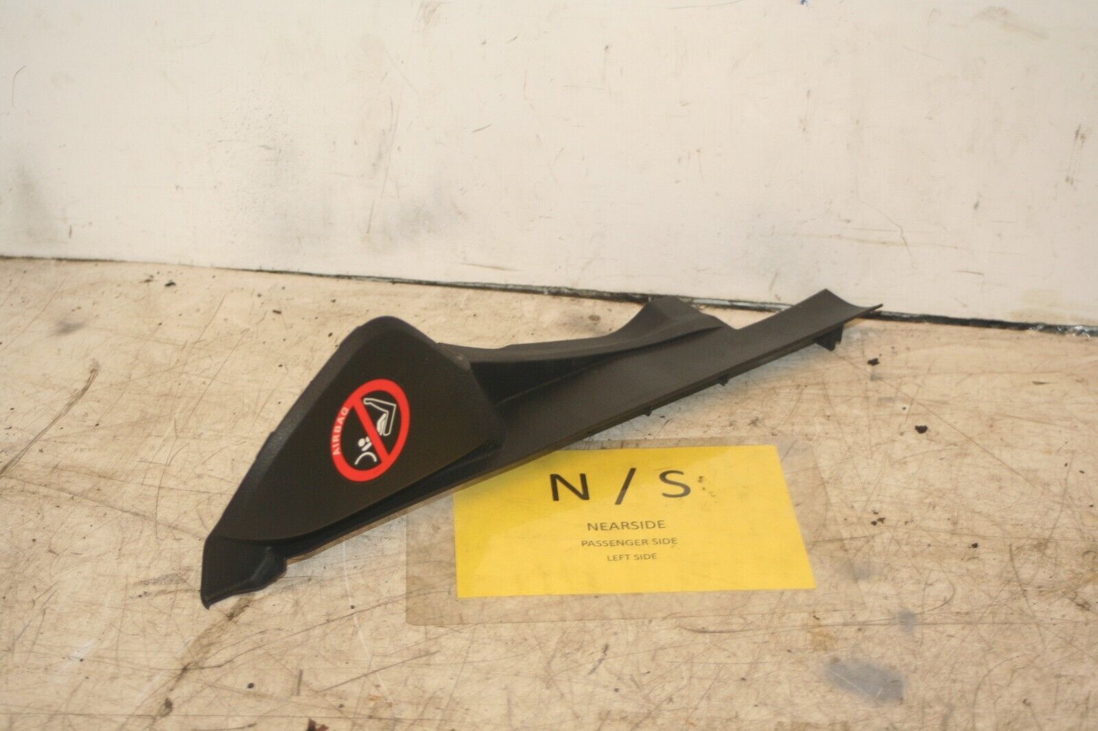 2011 FORD S MAX TITANIUM ECOBOOST. PASSENGER SIDE END DASHBOARD PANEL - Image 2