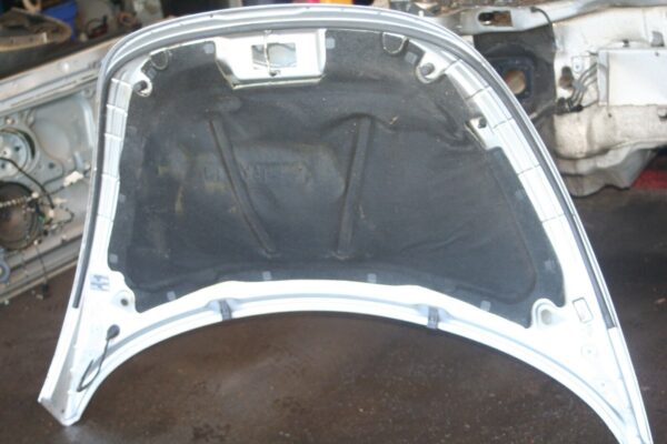 2004 VOLKSWAGEN CONVERTIBLE BEETLE 1.8T. BONNET IN SILVER - Image 5