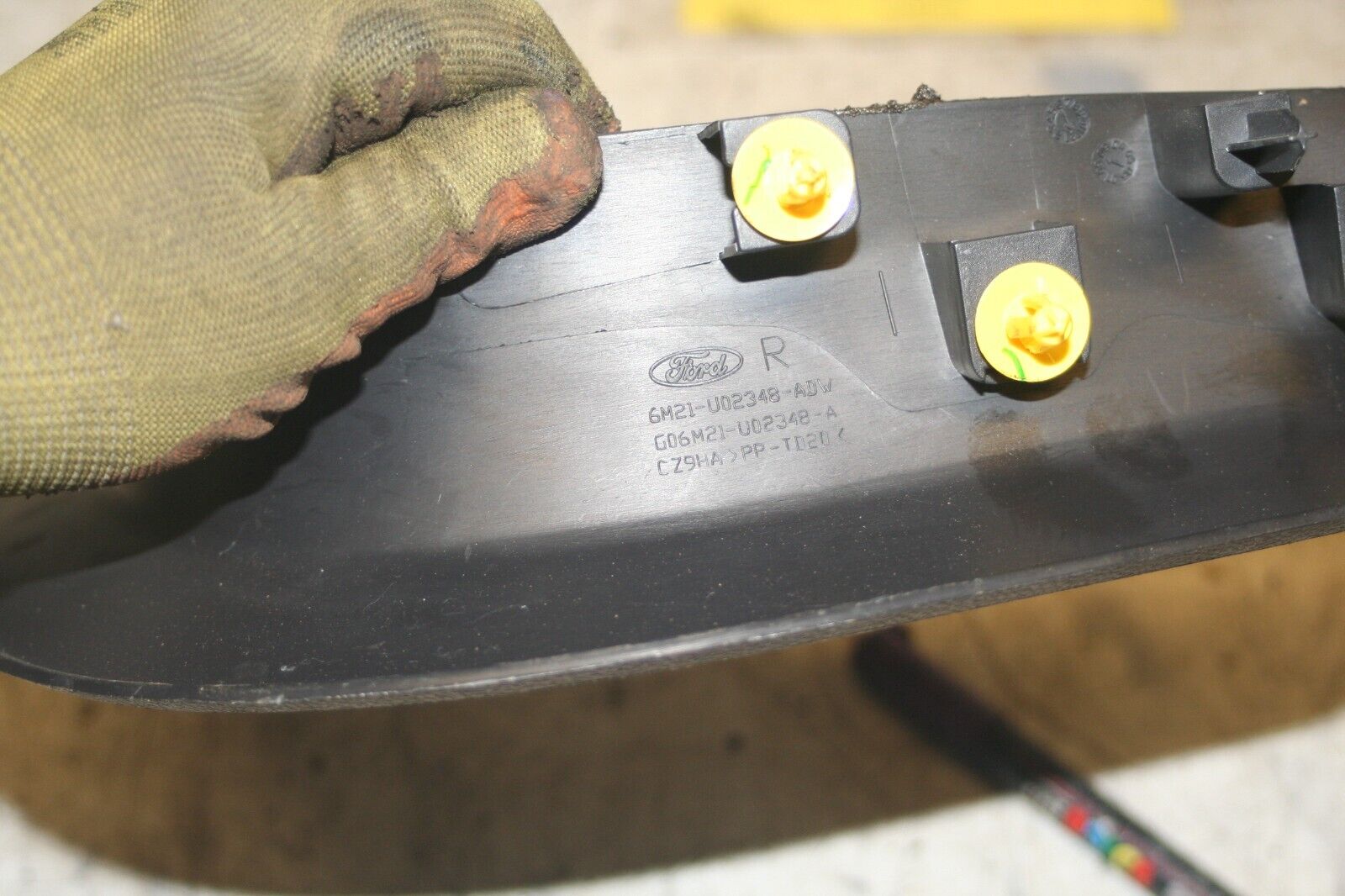 2011 FORD S MAX TITANIUM ECOBOOST. 6M21-U02348-ADW DRIVER BOOST INNER SIDE TRIM - Image 3