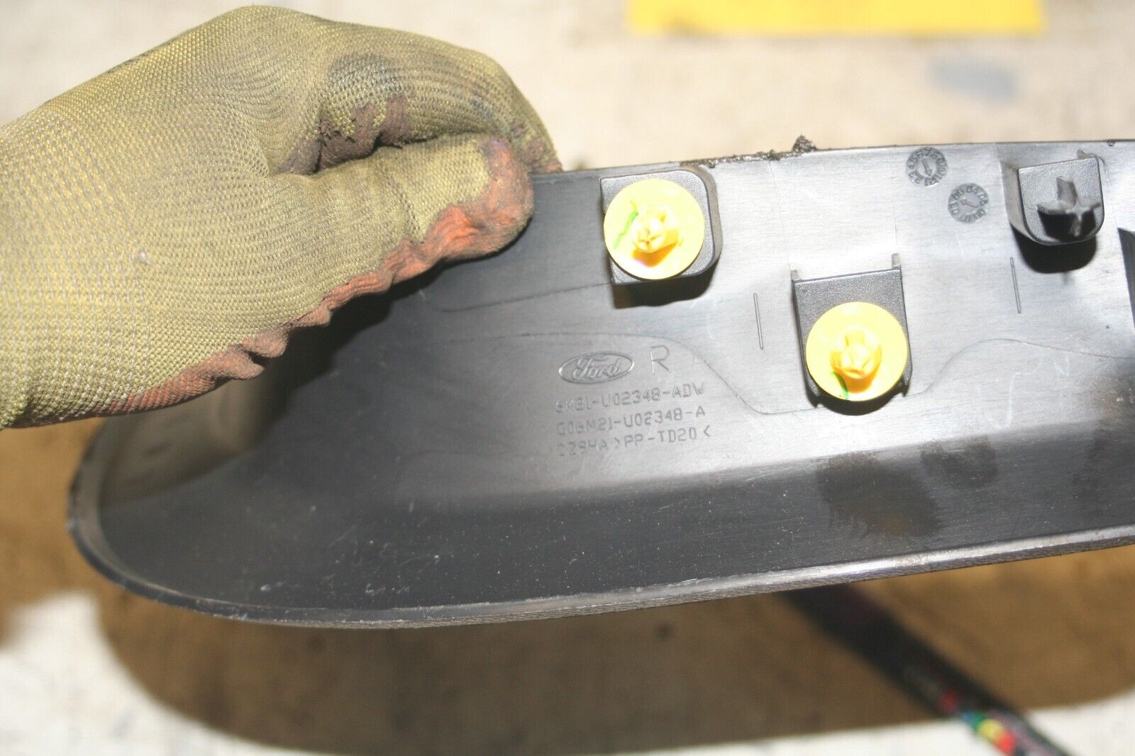 2011 FORD S MAX TITANIUM ECOBOOST. 6M21-U02348-ADW DRIVER BOOST INNER SIDE TRIM - Image 4