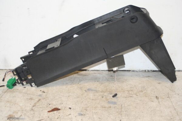 2011 FORD S MAX TITANIUM ECOBOOST. CENTRE CONSOLE FRAME