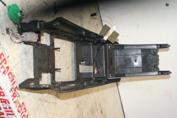 2011 FORD S MAX TITANIUM ECOBOOST. CENTRE CONSOLE FRAME - Image 4
