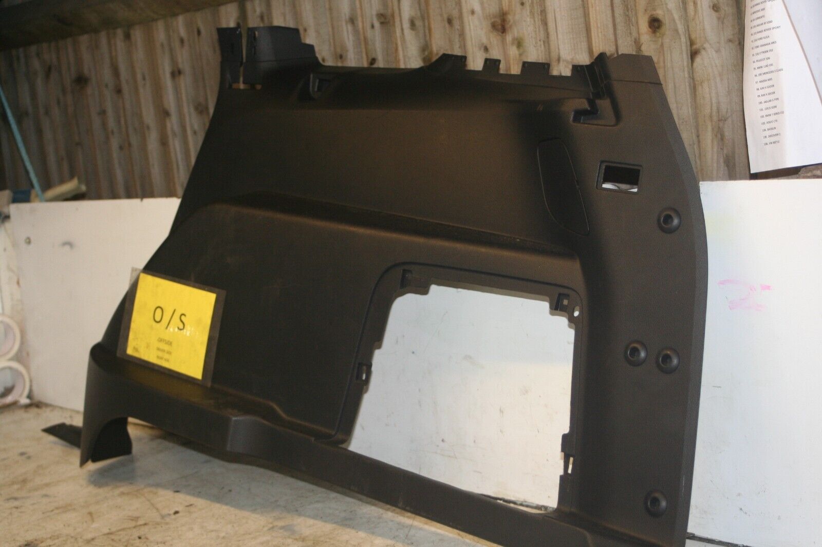 2011 FORD S MAX TITANIUM ECOBOOST. DRIVER SIDE BOOT TRIM PANEL - Image 2