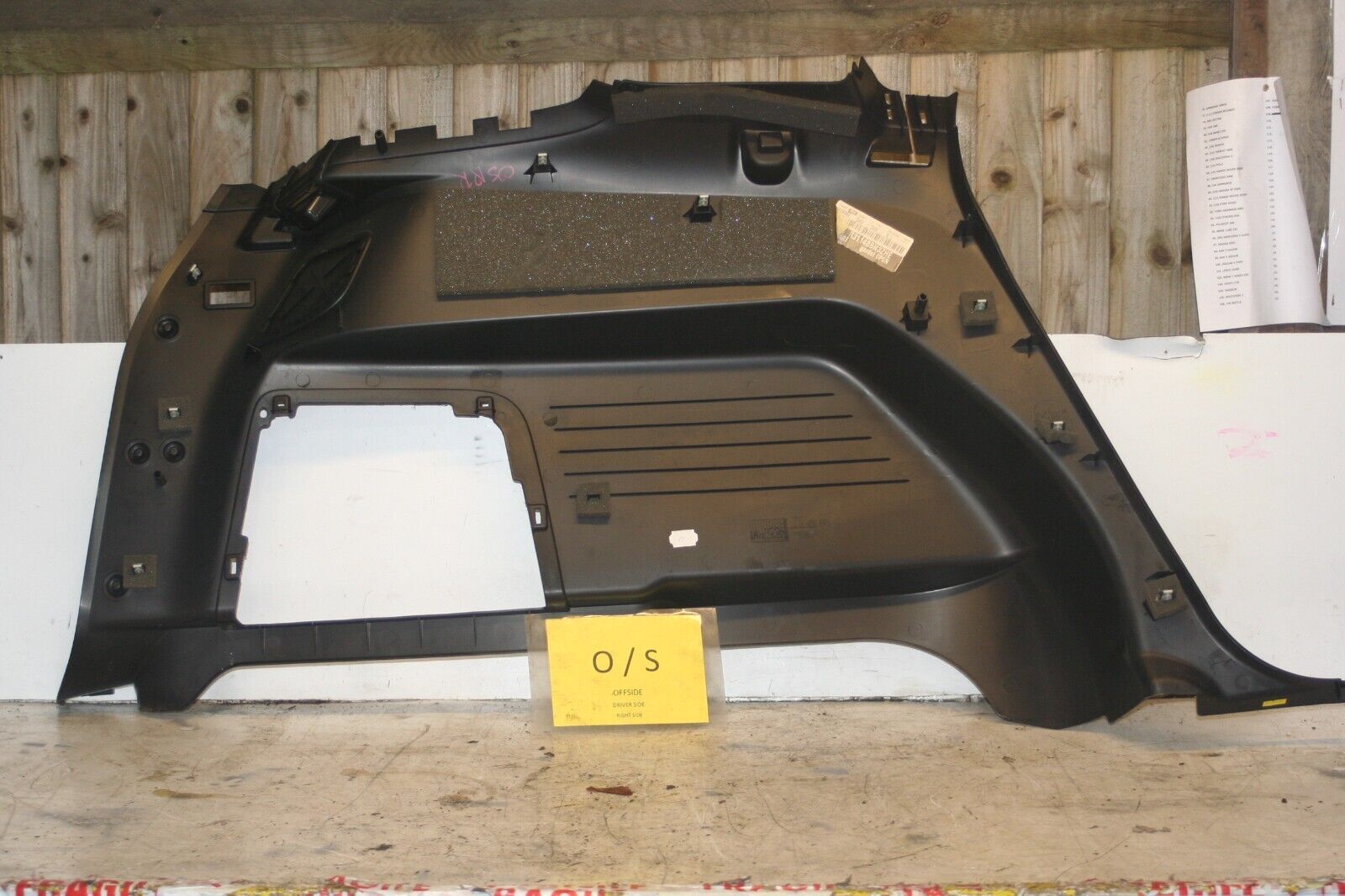 2011 FORD S MAX TITANIUM ECOBOOST. DRIVER SIDE BOOT TRIM PANEL - Image 3