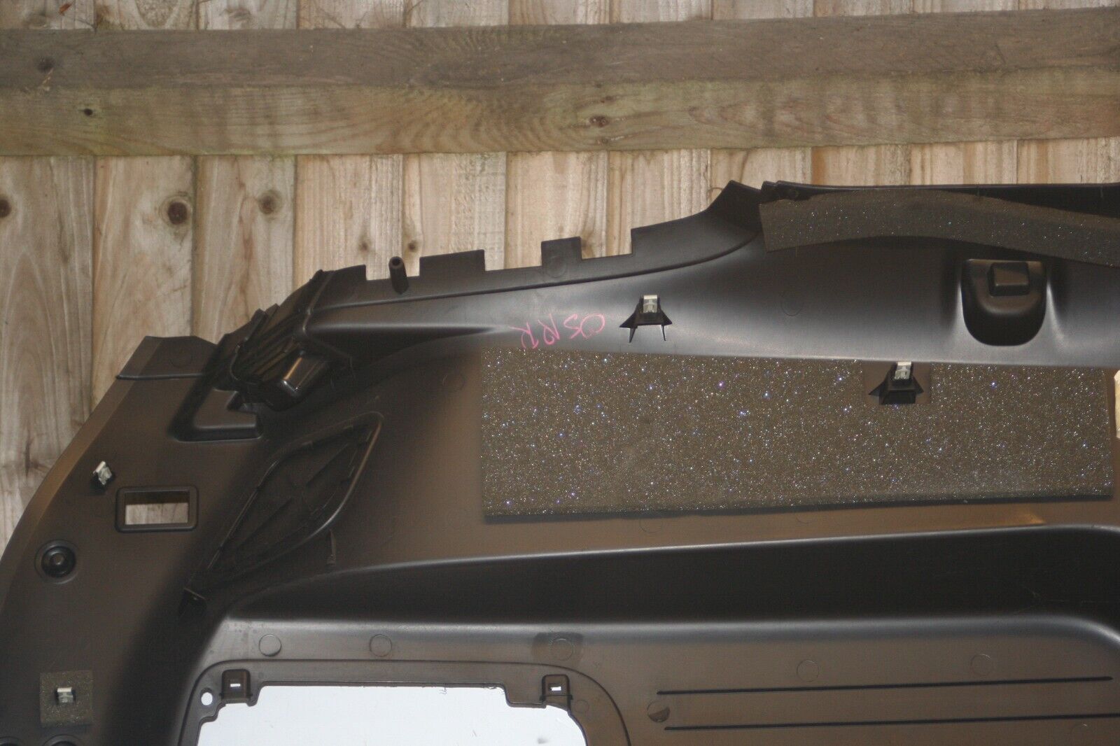 2011 FORD S MAX TITANIUM ECOBOOST. DRIVER SIDE BOOT TRIM PANEL - Image 4