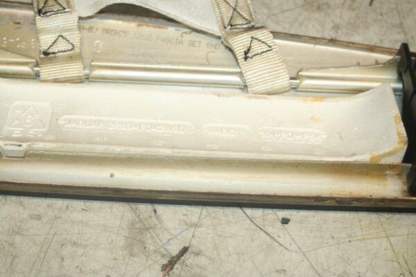 JAGUAR S TYPE. DASHBOARD PASSENGER SIDE AIRBAG + TRIM - Image 4