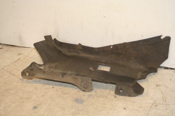 2004 VOLKSWAGEN CONVERTIBLE BEETLE 1.8T. UNDER ENGINE GUARD TRIM