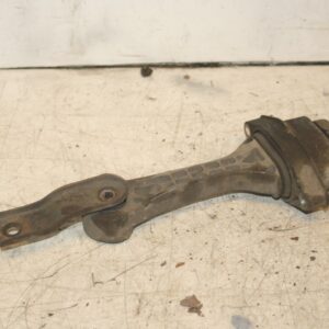 2004 VOLKSWAGEN CONVERTIBLE BEETLE 1.8T. ENGINE LOWER DOGBONE MOUNT