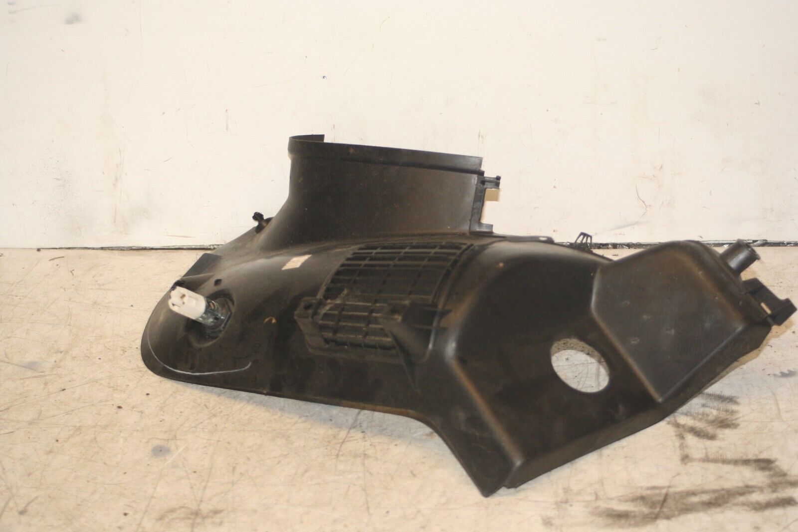 2004 VOLKSWAGEN CONVERTIBLE BEETLE 1.8T. PLASTIC TRIM PANEL - Image 6