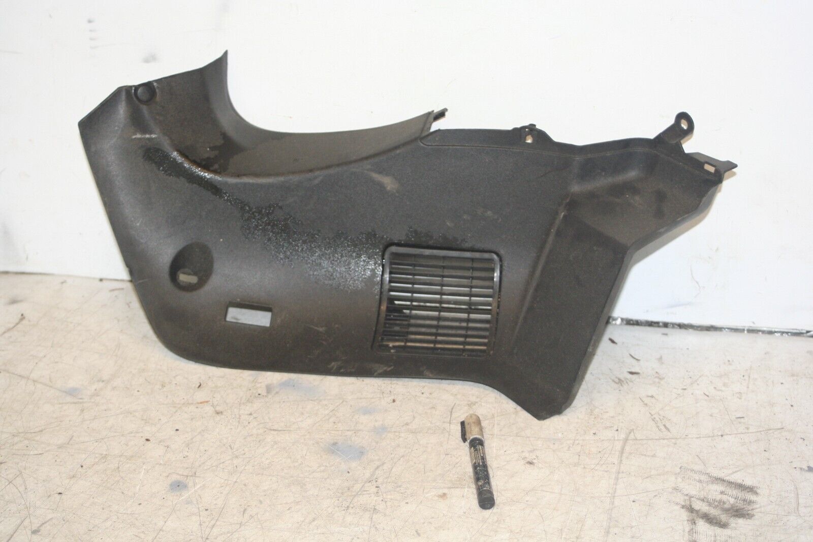 2004 VOLKSWAGEN CONVERTIBLE BEETLE 1.8T. PLASTIC TRIM PANEL - Image 7
