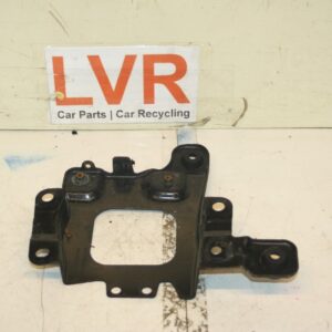 (6B) 2013 FORD FOCUS 1.0 ECOBOOST. BATTERY MOUNT