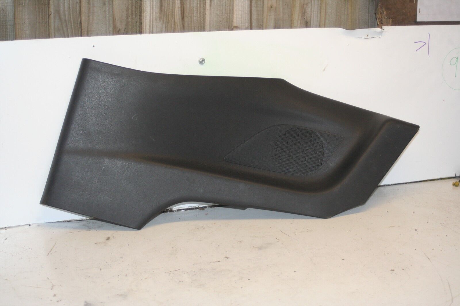 2010 CITROEN DS3. REAR INNER DOOR CARD SPEAKER GRILLE