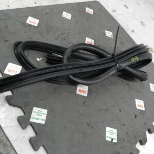 (133) 2005 TOYOTA AVENSIS. DRIVER SIDE FRONT DOOR RUBBER SEAL