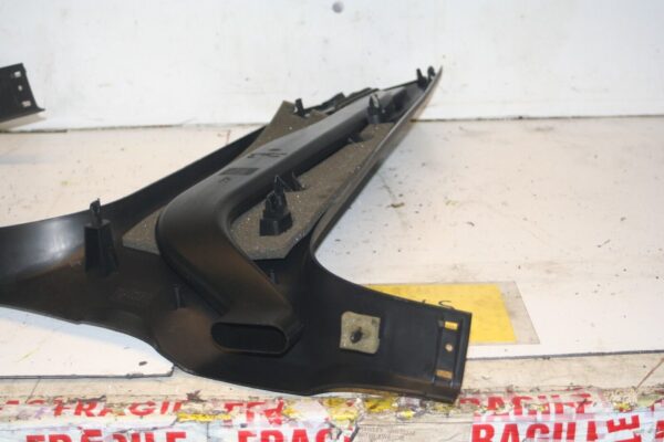 2011 FORD S MAX TITANIUM ECOBOOST. DRIVER SIDE B PILLAR LOWER TRIM - Image 3