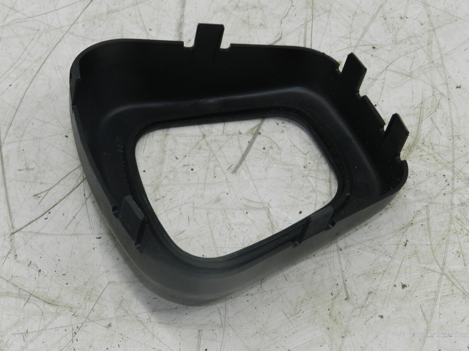 1993 FORD GRANADA DORCHESTER. GEAR SELECTOR SURROUND TRIM - Image 2