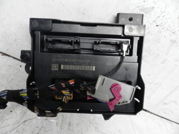 2014 AUDI S4 QUATRO A4 B8. 8K0907064DP ECU CENTRAL BODY CONTROL MODULE BCM - Image 2
