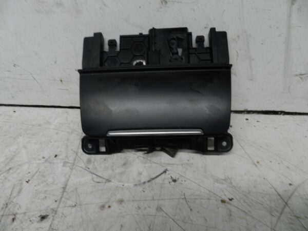 2014 AUDI S4 QUATRO A4 B8. ASHTRAY 12V SOCKET