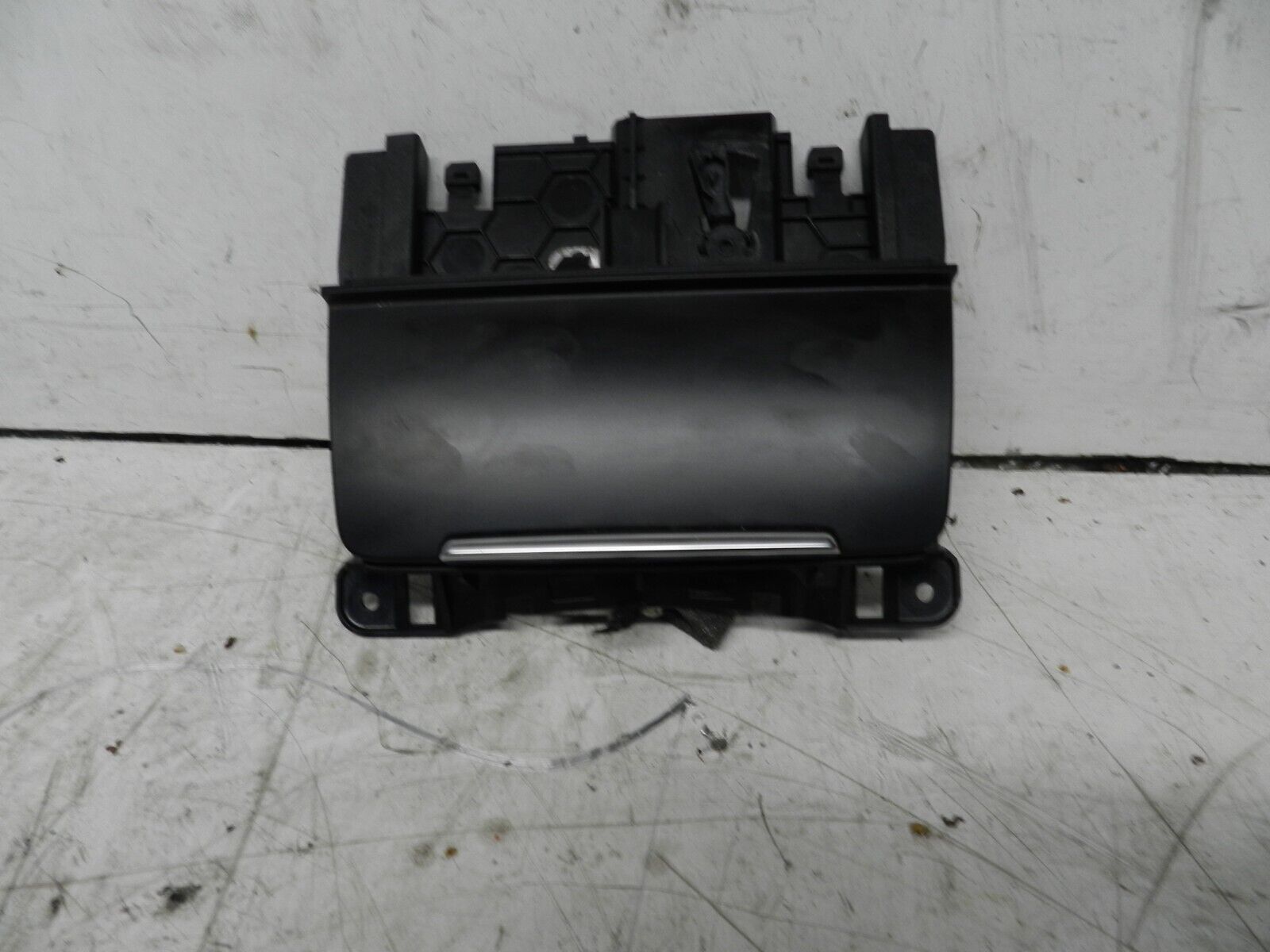 2014 AUDI S4 QUATRO A4 B8. ASHTRAY 12V SOCKET