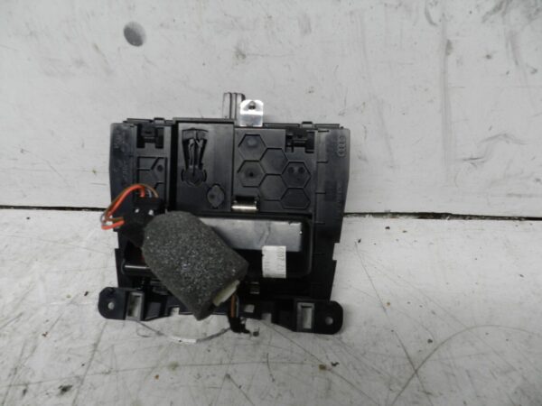 2014 AUDI S4 QUATRO A4 B8. ASHTRAY 12V SOCKET - Image 3