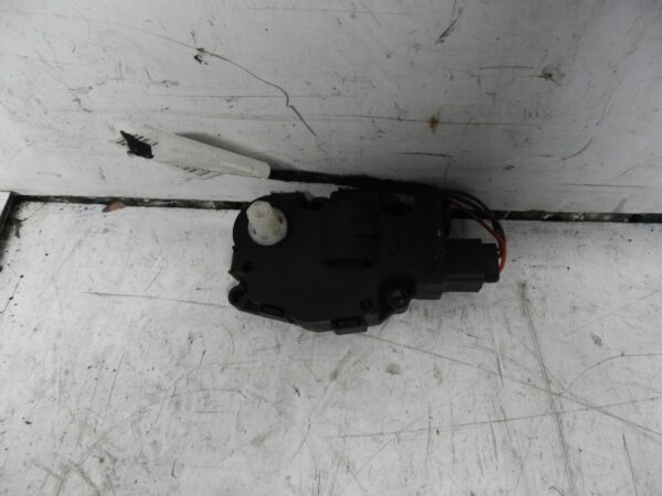 2014 AUDI S4 QUATRO A4 B8. HEATER CONTROL FLAP ACTUATOR - Image 3