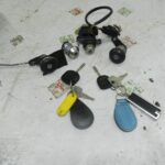 1993 FORD GRANADA DORCHESTER. KEY LOCK SET IGNITION DOORS AND BOOT WITH 2 KEYS