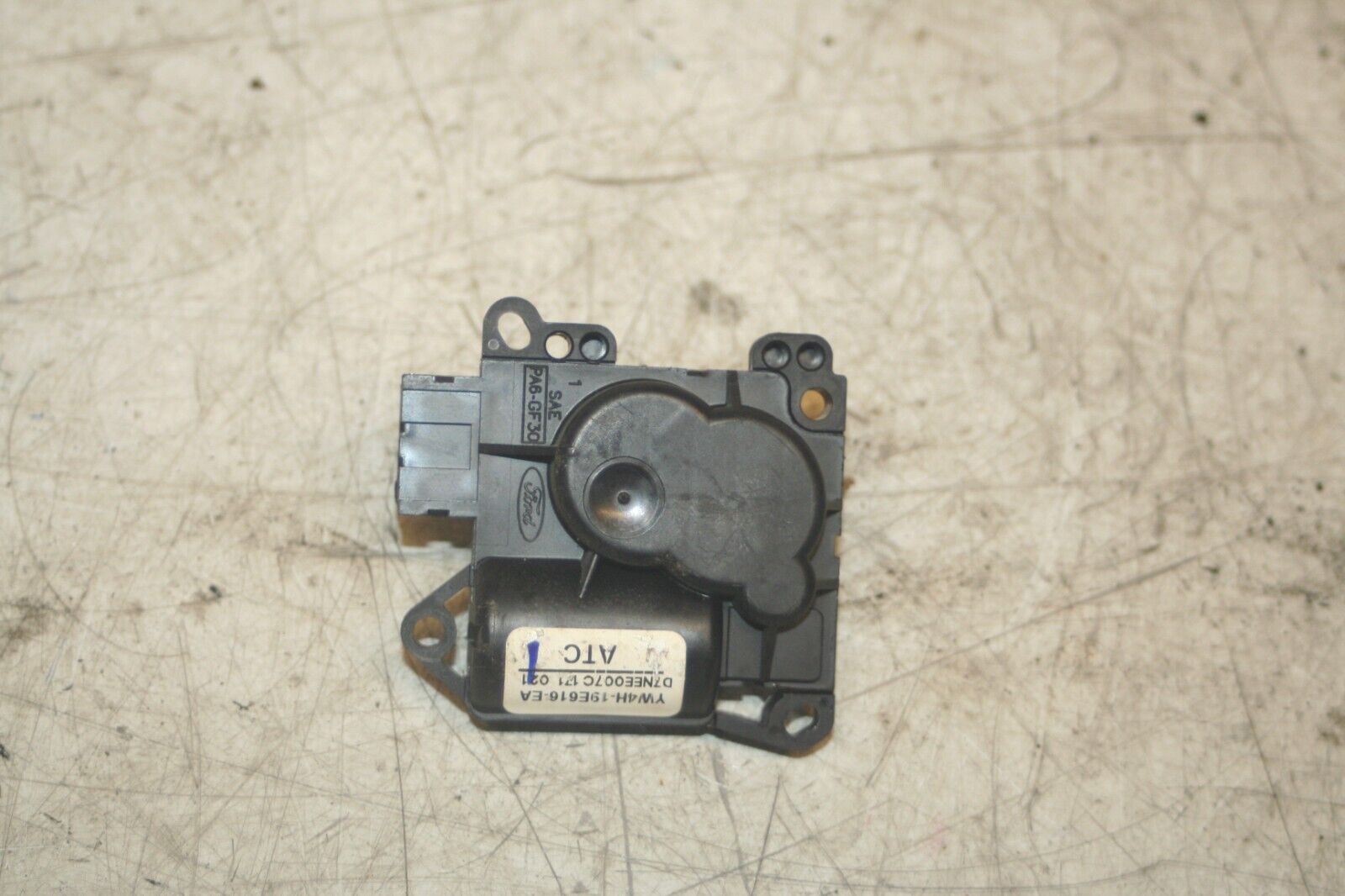 JAGUAR S TYPE. YW4H-19E616-CA AIR FLAP MOTOR