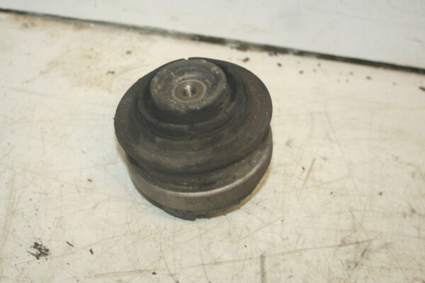 2005 MERCEDES S CLASS W220. ENGINE RUBBER MOUNT - Image 3