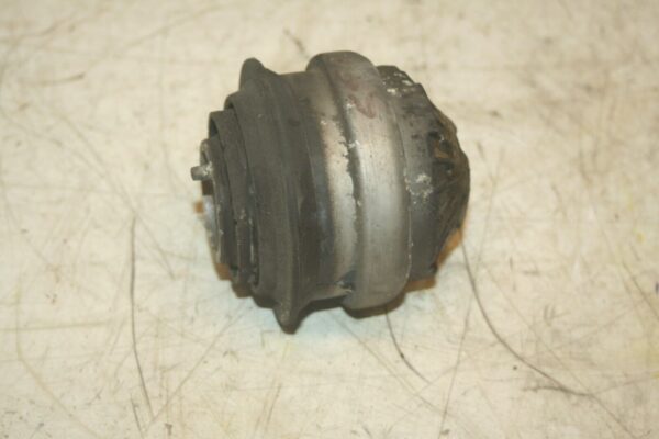 2005 MERCEDES S CLASS W220. ENGINE RUBBER MOUNT - Image 2