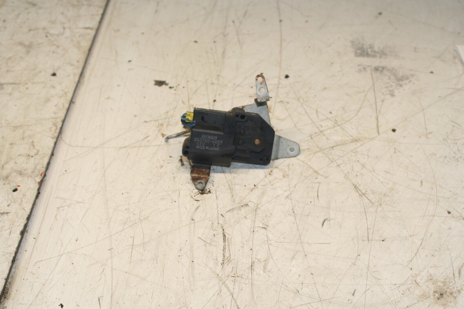 2001 LAND ROVER DISCOVERY 2 TD5. HEATER FLAP ACTUATOR
