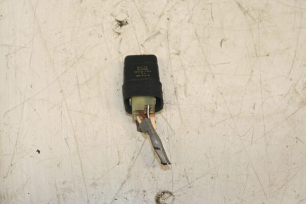 2001 LAND ROVER DISCOVERY 2 TD5. RELAY 058700-4600 AIR CON