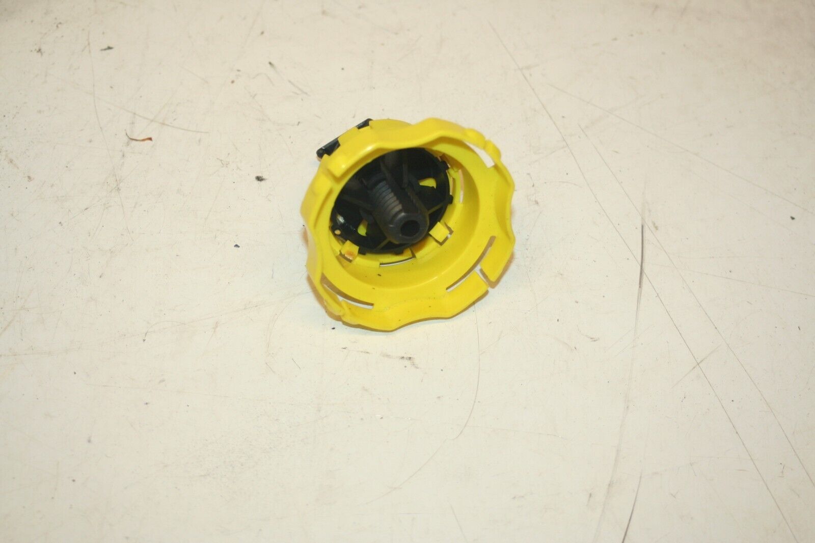 2010 CITROEN DS3. SPARE WHEEL CLAMP SECURING NUT - Image 2