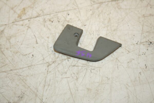 2000 MERCEDES C CLASS W202. PASSENGER SIDE FRONT DOOR TRIM