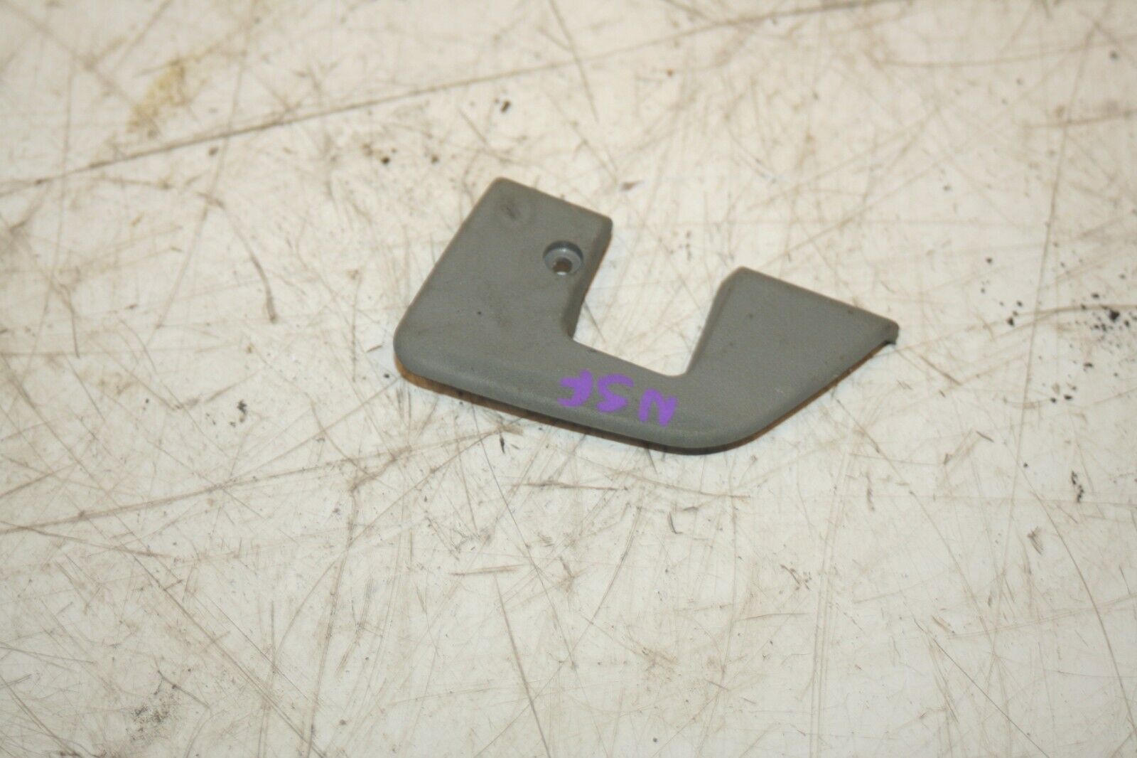 2000 MERCEDES C CLASS W202. PASSENGER SIDE FRONT DOOR TRIM