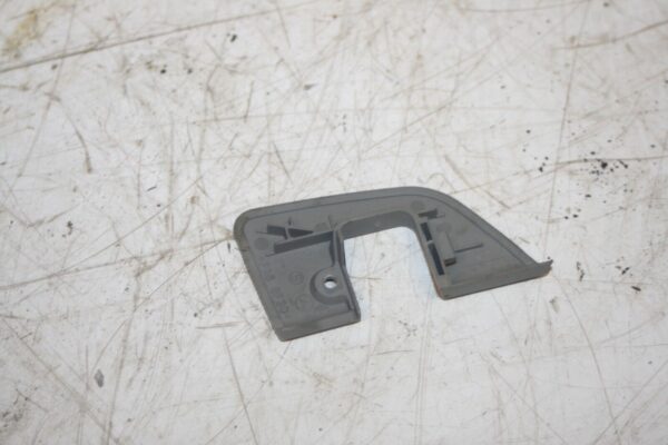 2000 MERCEDES C CLASS W202. PASSENGER SIDE FRONT DOOR TRIM - Image 2