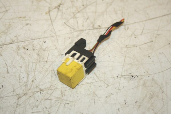 2000 MERCEDES C CLASS W202. YELLOW RELAY