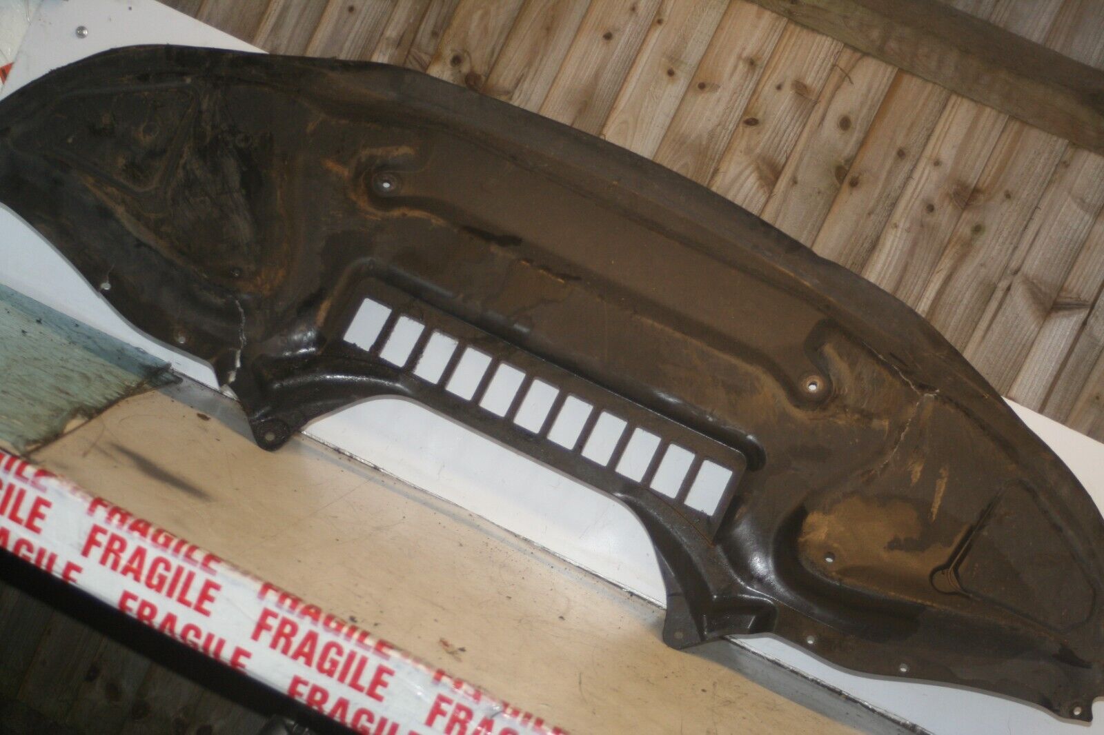 2005 MERCEDES S CLASS W220. UNDER CAR ENGINE TRAY