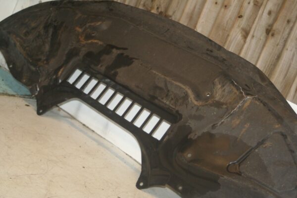 2005 MERCEDES S CLASS W220. UNDER CAR ENGINE TRAY - Image 2