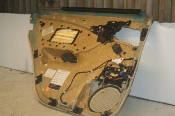 2005 MERCEDES S CLASS W220. DRIVER SIDE REAR DOOR CARD - Image 4