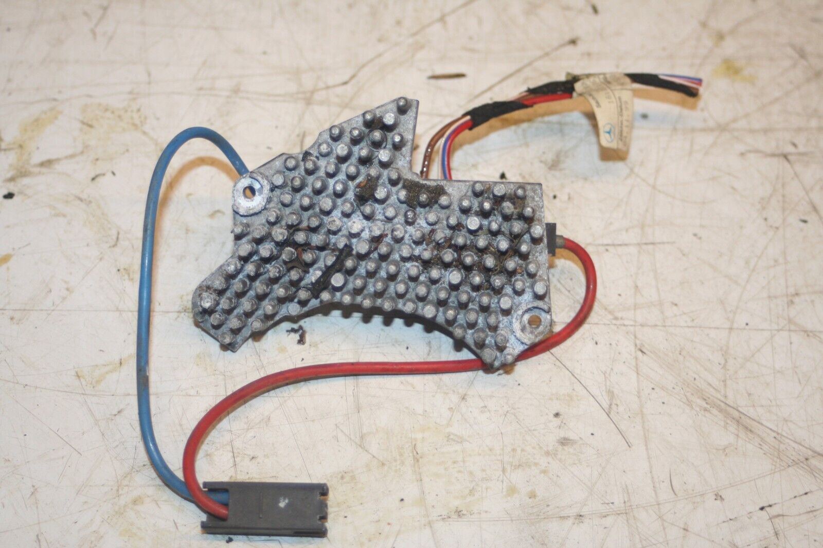 2000 MERCEDES C CLASS W202. HEATER BLOWER RESISTOR - Image 5