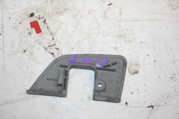 2000 MERCEDES C CLASS W202. DRIVER FRONT DOOR TRIM - Image 2