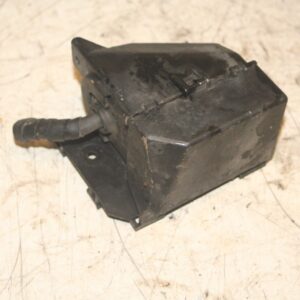 2004 VOLKSWAGEN CONVERTIBLE BEETLE 1.8T. RELAYS AND HOUSING