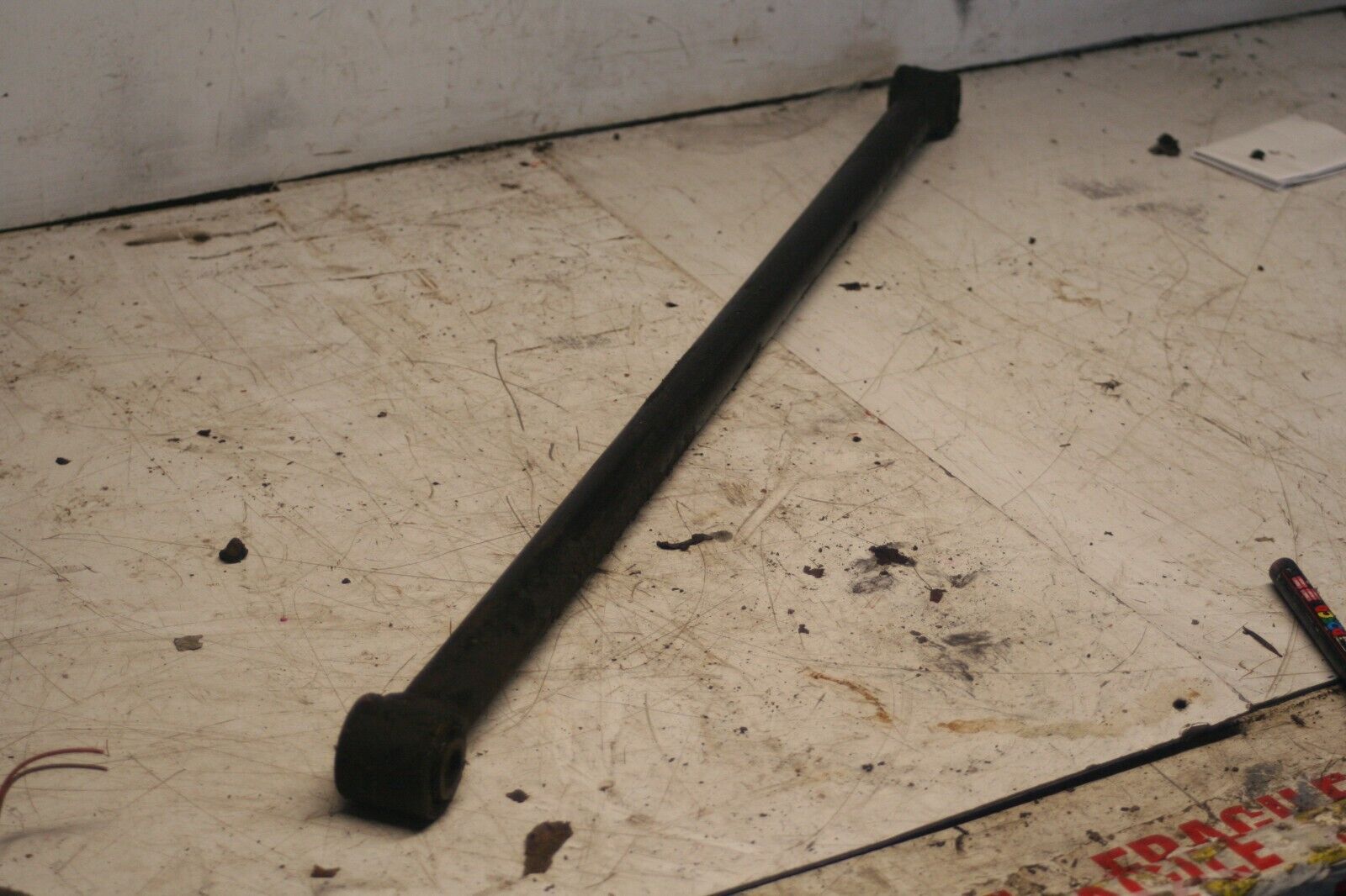2001 LAND ROVER DISCOVERY 2 TD5. STEERING ARM ROD REAR - Image 2