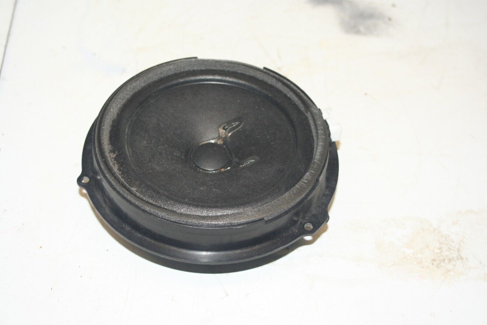 2011 FORD S MAX TITANIUM ECOBOOST. SPEAKER PASSENGER SIDE REAR